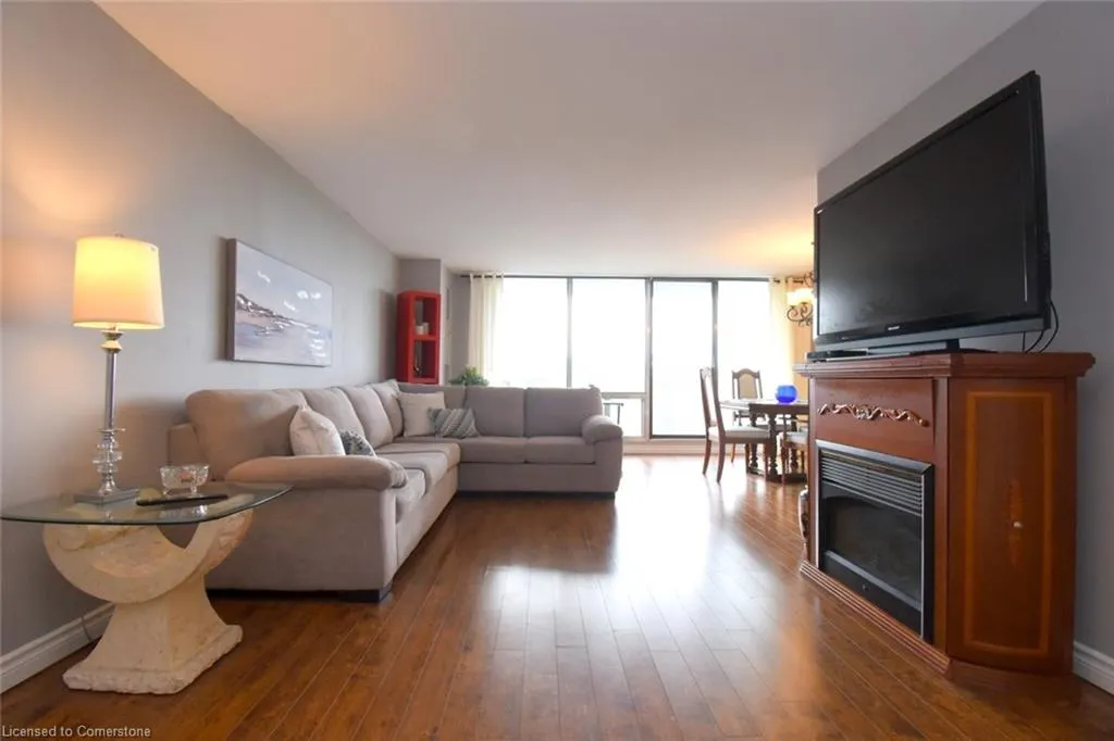 2055 Upper Middle Road, #1610