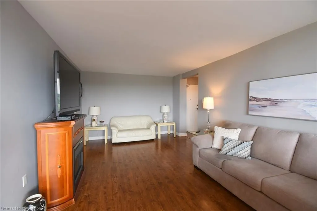 2055 Upper Middle Road, #1610