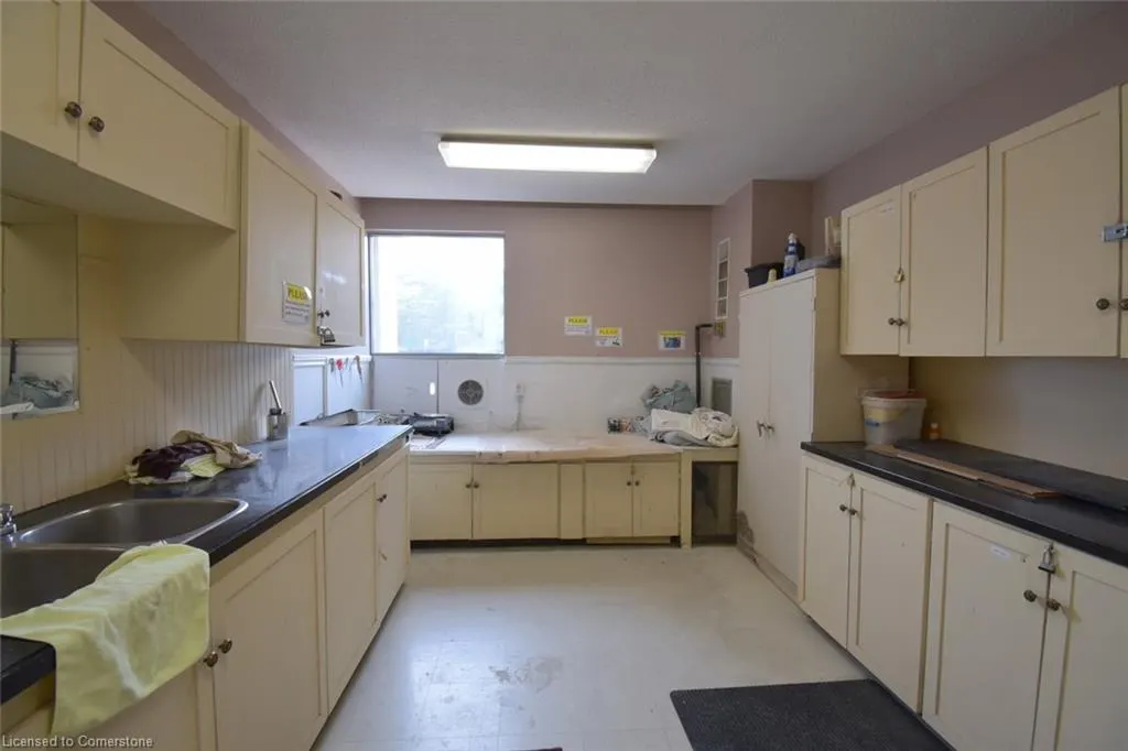 2055 Upper Middle Road, #1610