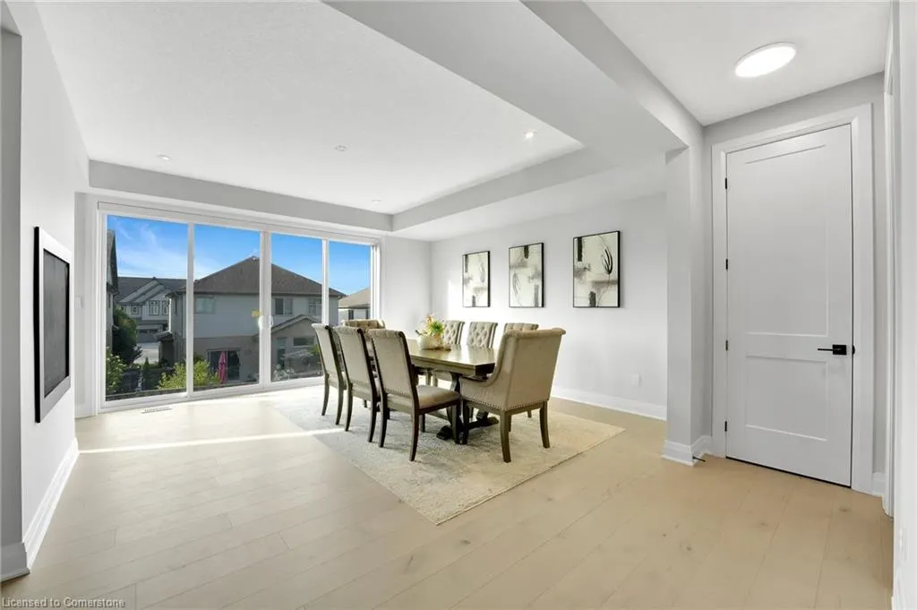 554 Bridgemill Crescent