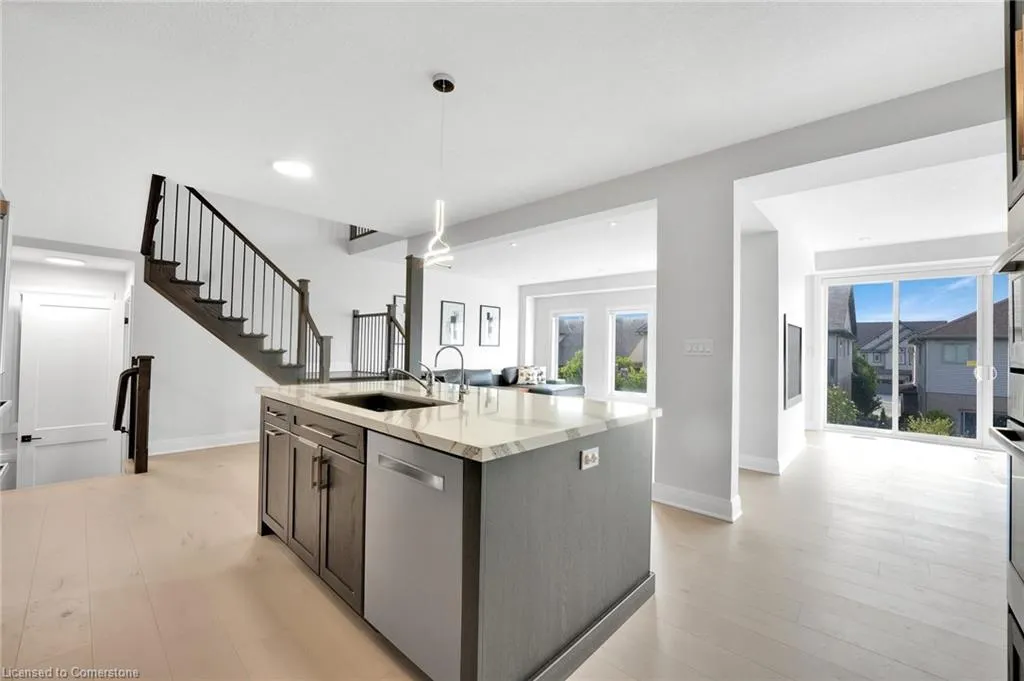 554 Bridgemill Crescent
