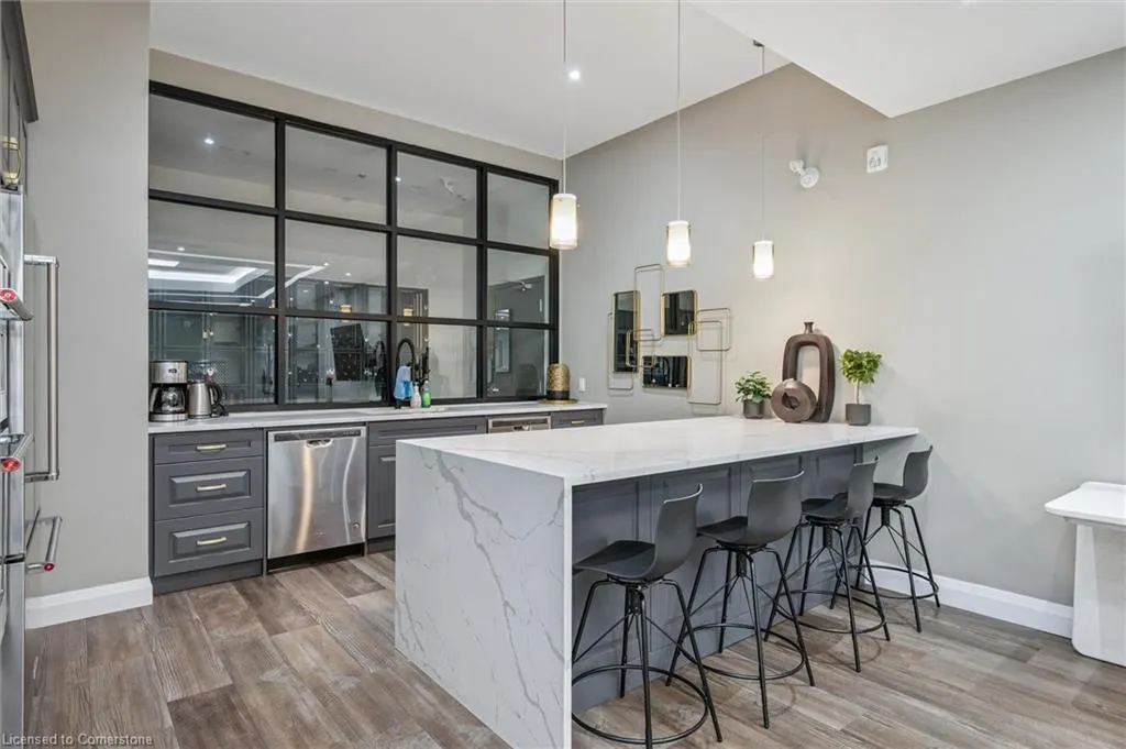 1 Redfern Avenue, #102