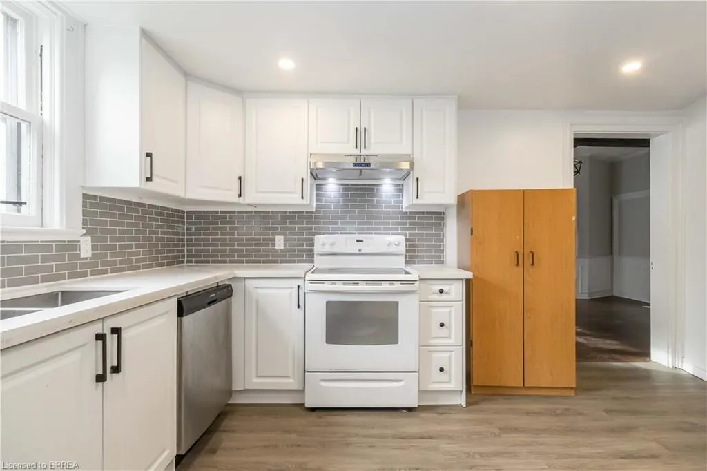 161 Maple Street, #1