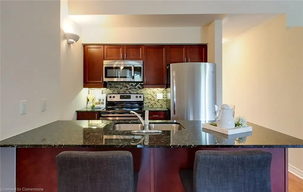 8 Brandy Lane, #302