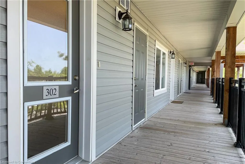 8 Brandy Lane, #302