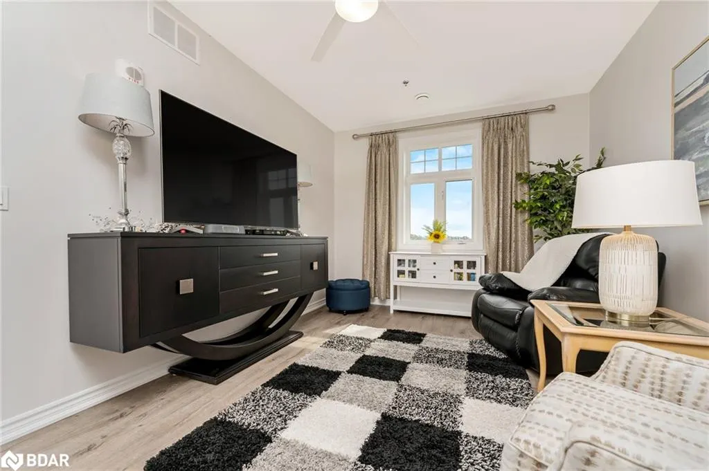 1370 Costigan Road, #304