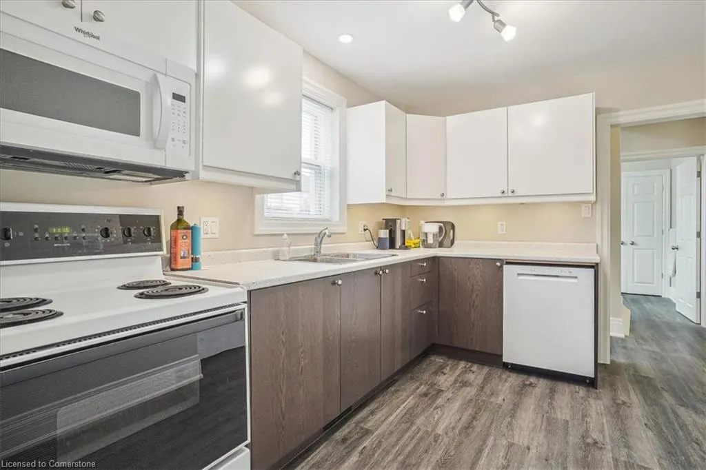 38 Viewpoint Avenue, #1