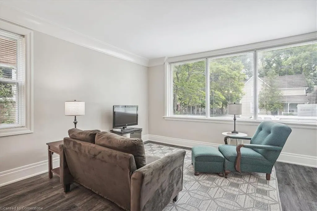 38 Viewpoint Avenue, #1