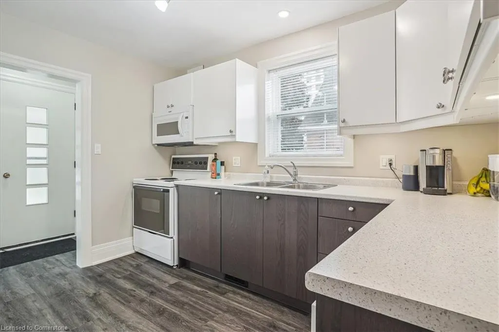 38 Viewpoint Avenue, #1