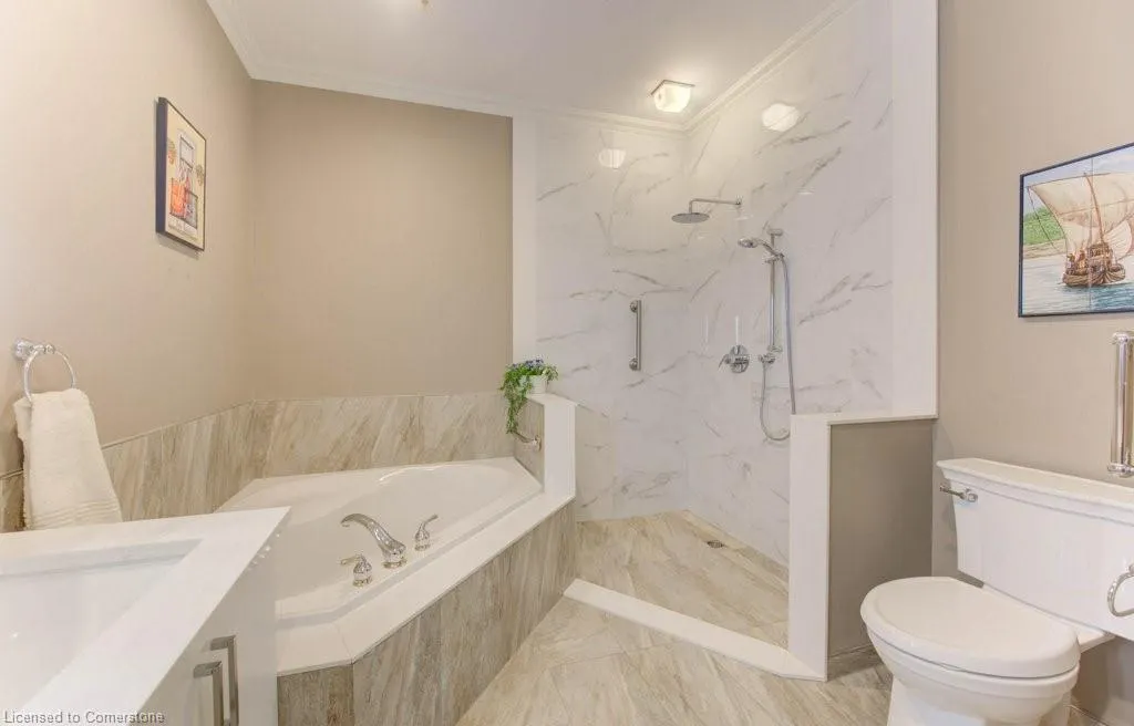 369 George Street N, #3