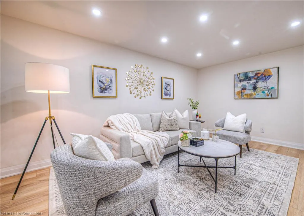 76 Ravine Drive