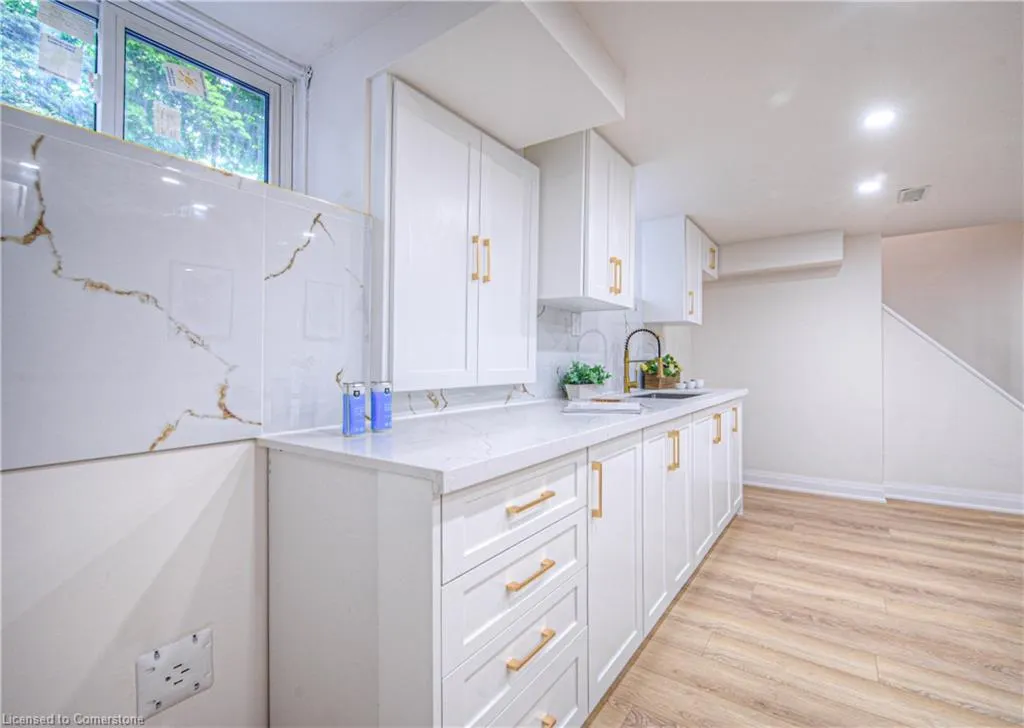 76 Ravine Drive