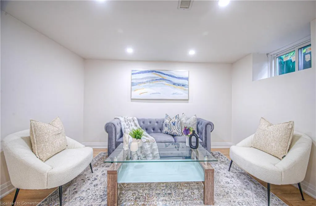 76 Ravine Drive