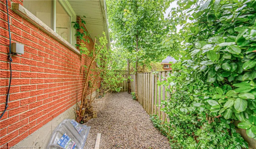76 Ravine Drive