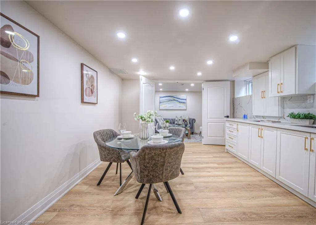 76 Ravine Drive