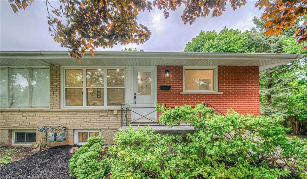 76 Ravine Drive