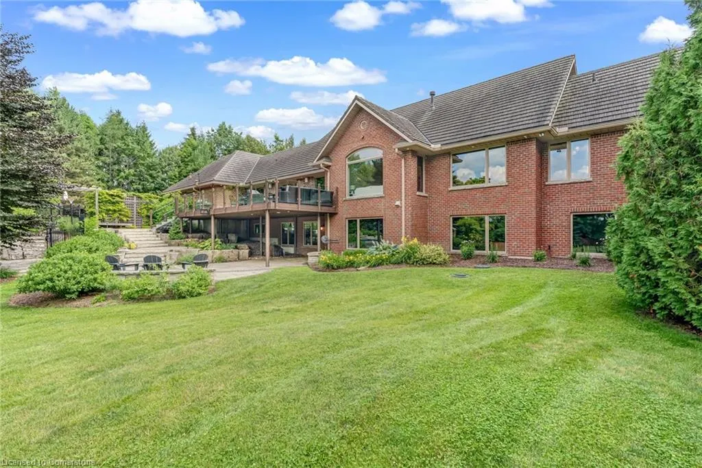 18 Fox Run Drive