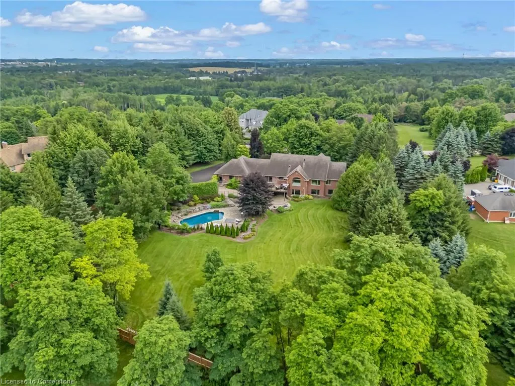 18 Fox Run Drive