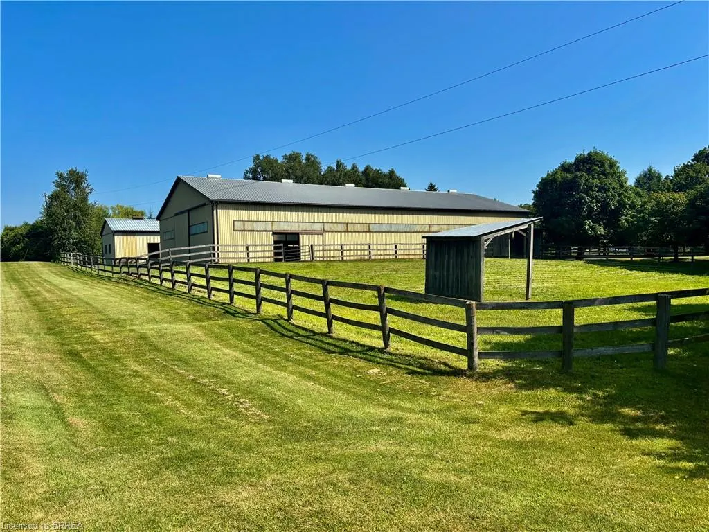 124 Governor's Road E