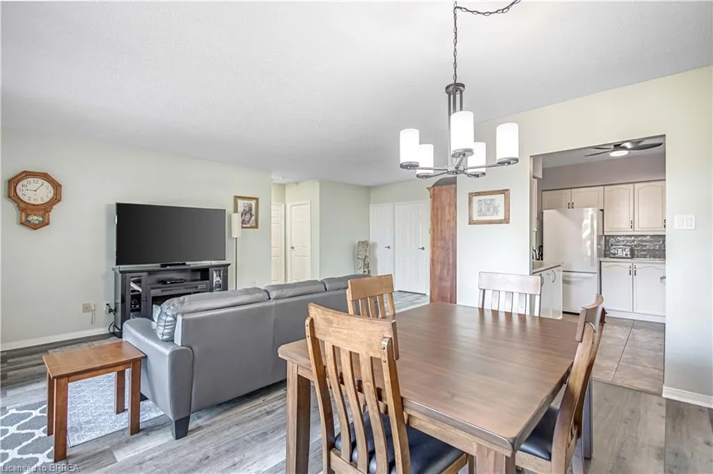9 Bonheur Court, #112