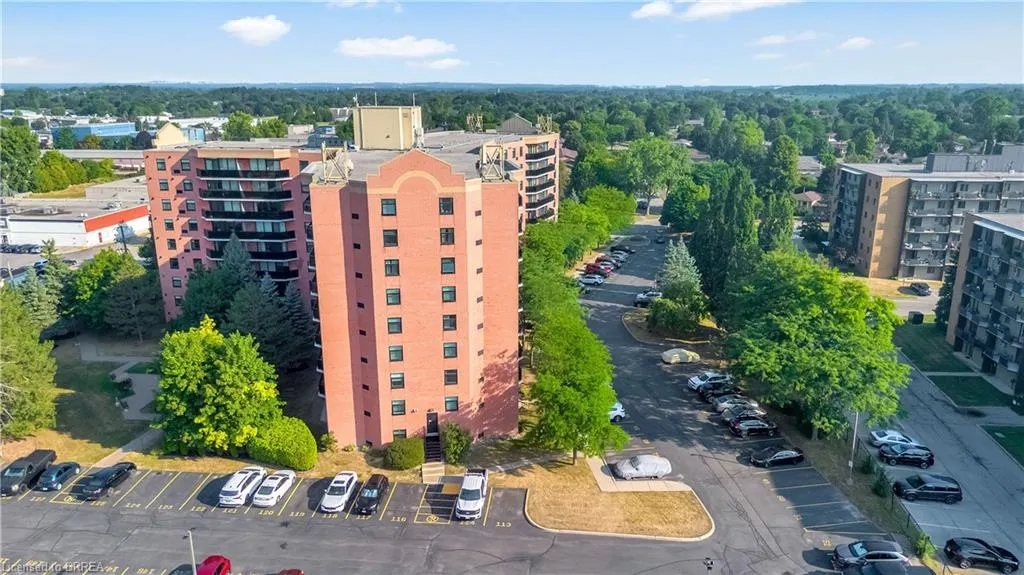9 Bonheur Court, #112