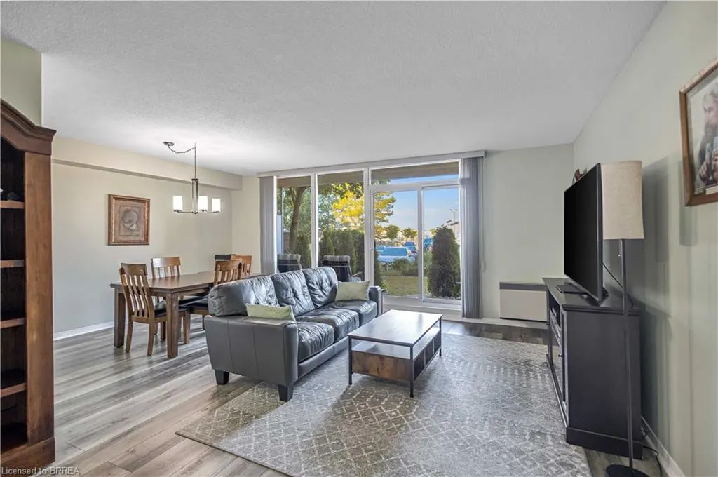 9 Bonheur Court, #112