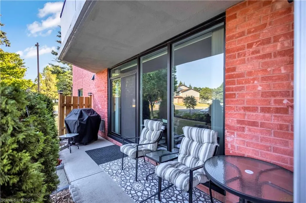 9 Bonheur Court, #112