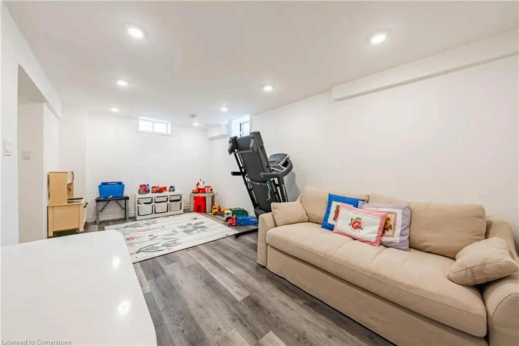 1890 Rymal Road E, #160