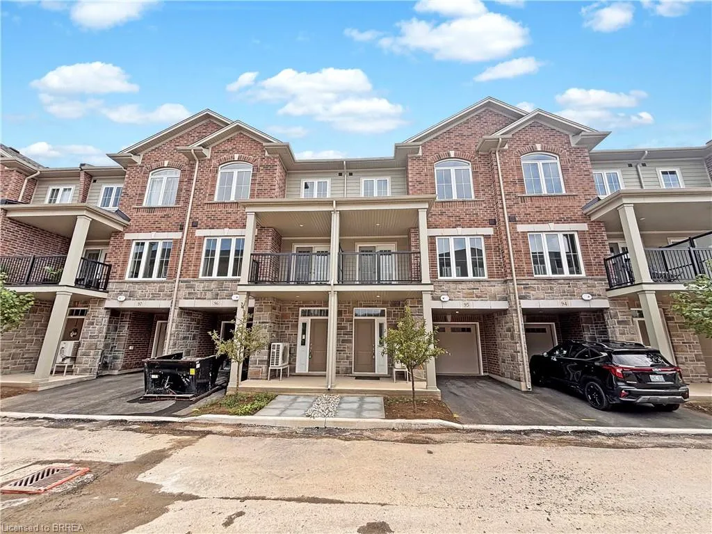 677 Park Road N, #95