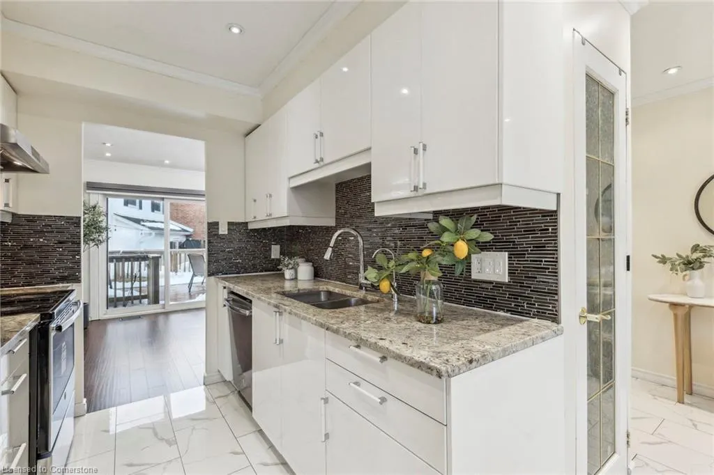 407 Keats Way, #3