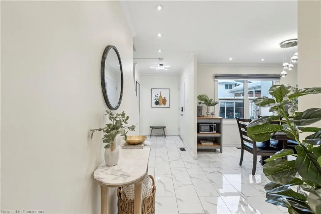 407 Keats Way, #3