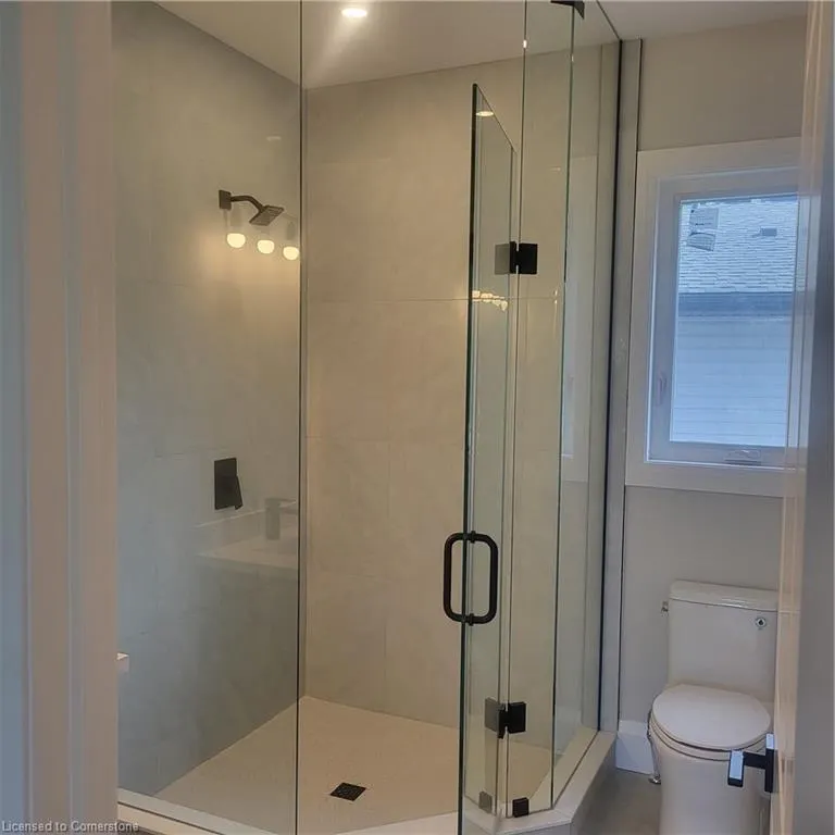 132 Hodgkins Avenue, #Upper