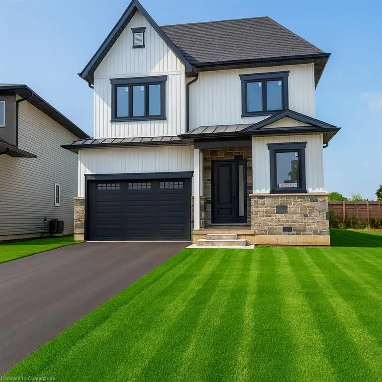 132 Hodgkins Avenue, #Upper