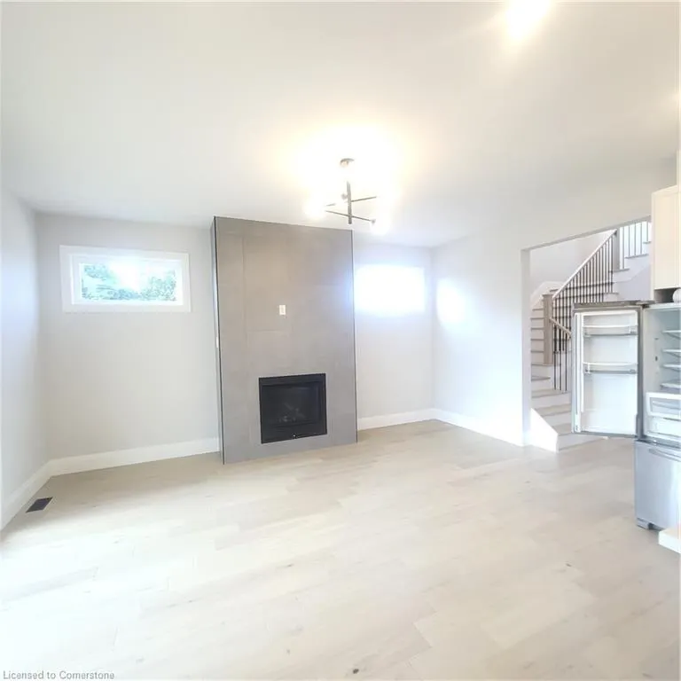 132 Hodgkins Avenue, #Upper