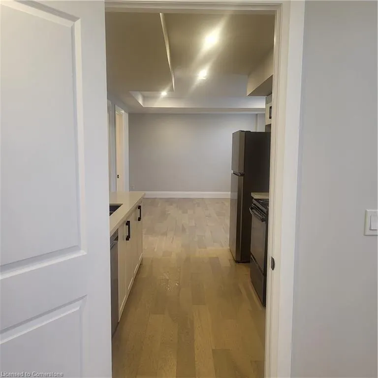 132 Hodgkins Avenue, #Upper