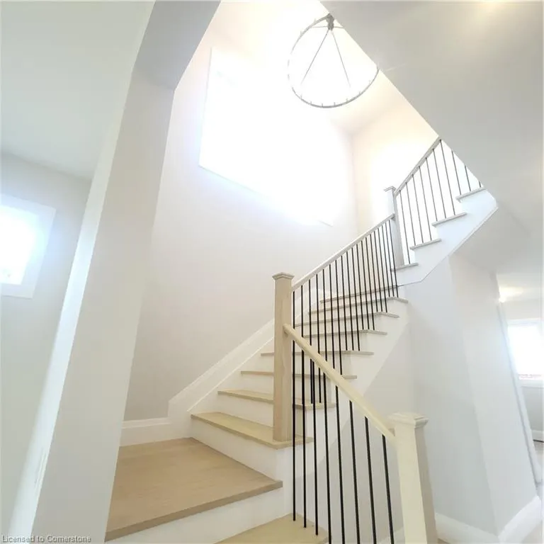 132 Hodgkins Avenue, #Upper