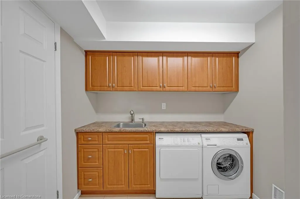 177 Main Street W, #8