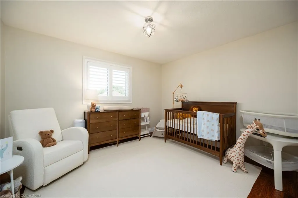 54 Hickory Crescent