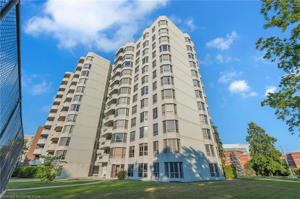 1201 North Shore Boulevard E, #302