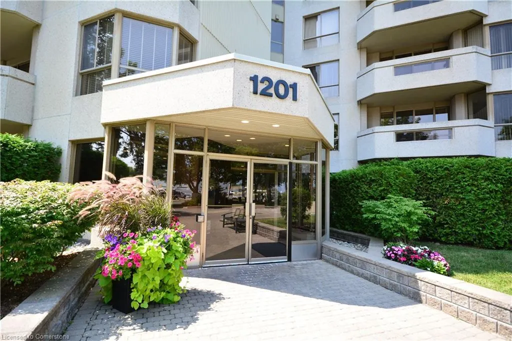 1201 North Shore Boulevard E, #302