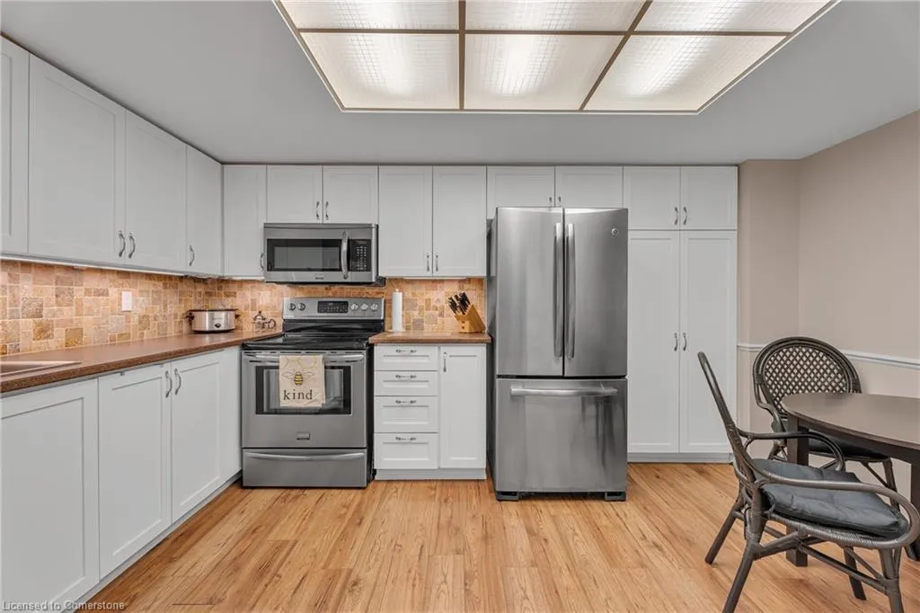 1201 North Shore Boulevard E, #302
