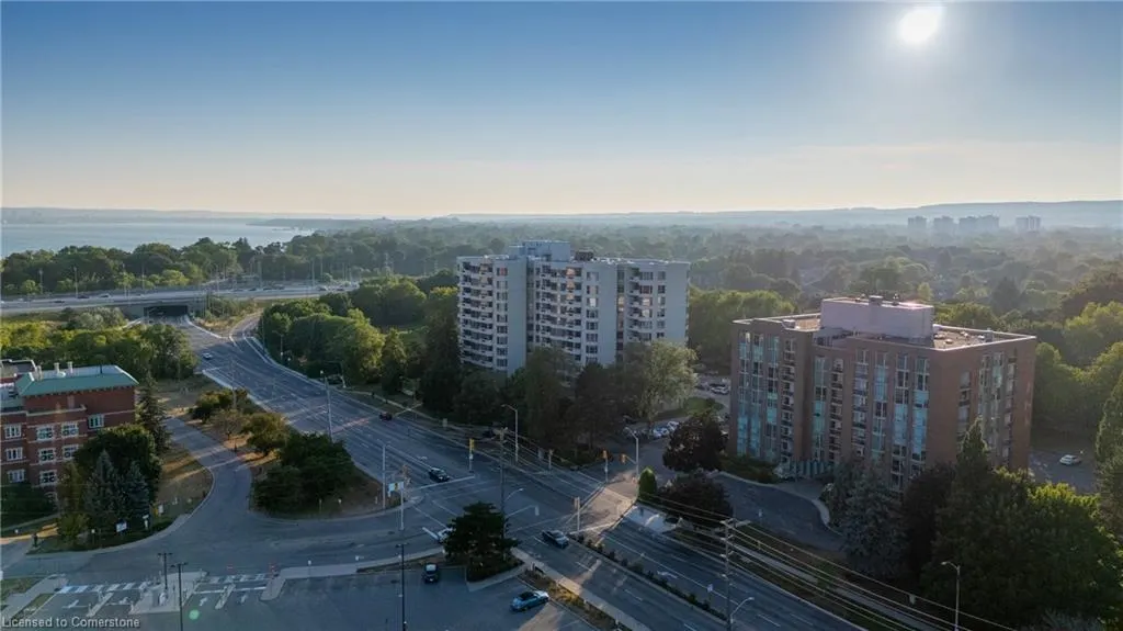 1201 North Shore Boulevard E, #302