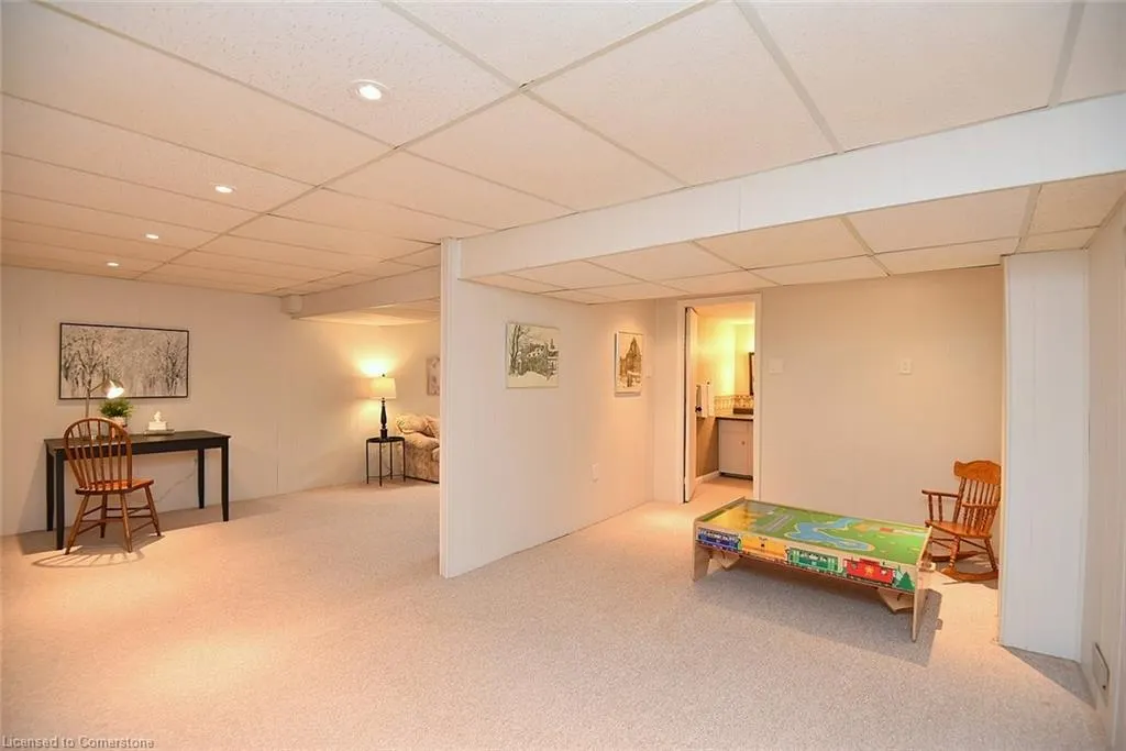 14 Hilltop Place