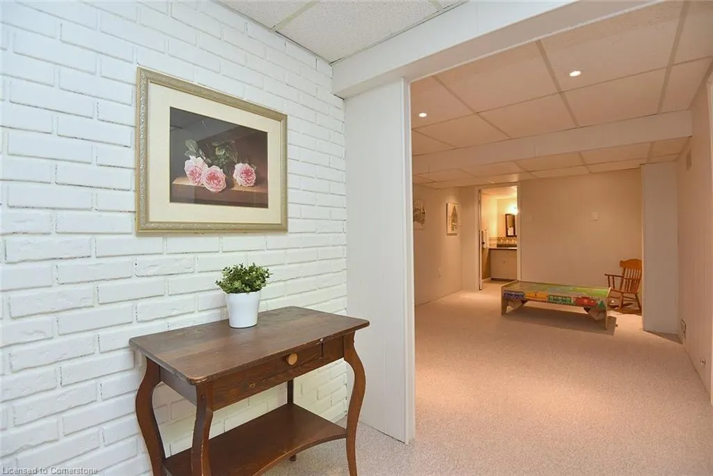 14 Hilltop Place