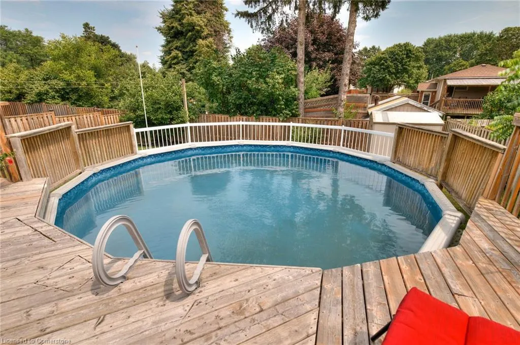 67 Elmwood Crescent