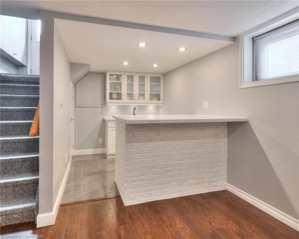 67 Elmwood Crescent