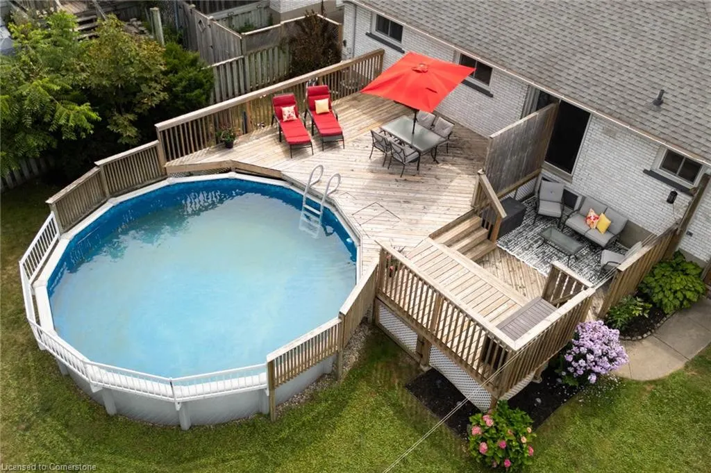 67 Elmwood Crescent
