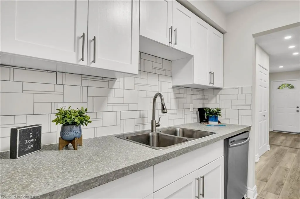 302 College Avenue West Avenue, #21