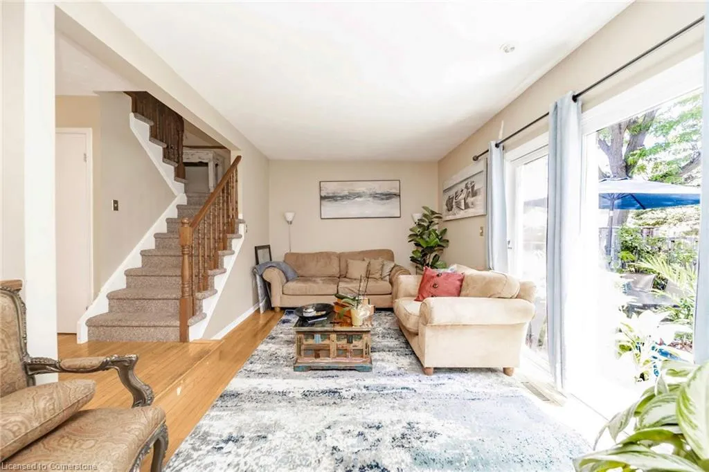 494 Barton Street, #8
