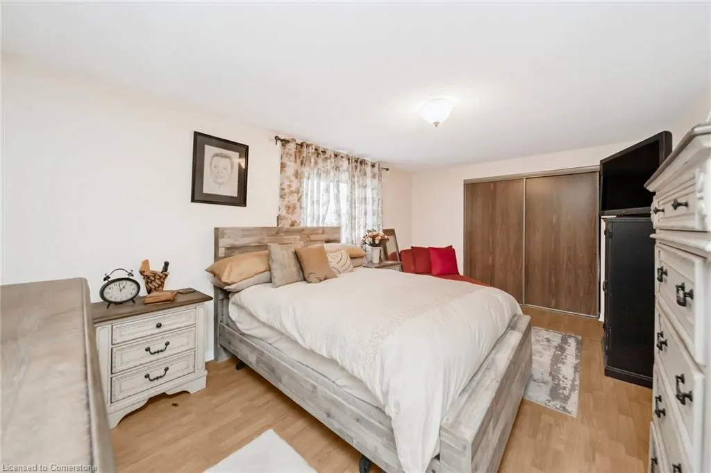 494 Barton Street, #8